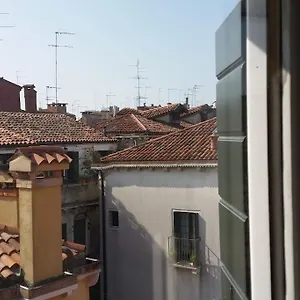 https://monolocale-vicino-san-marco.hotelinveneto.com